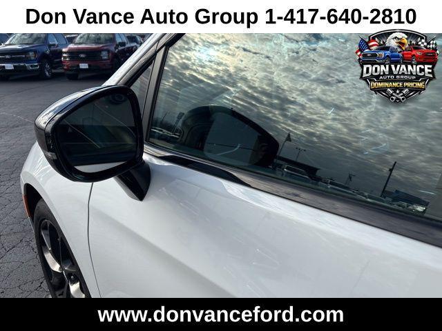 used 2025 Chrysler Pacifica car, priced at $33,985