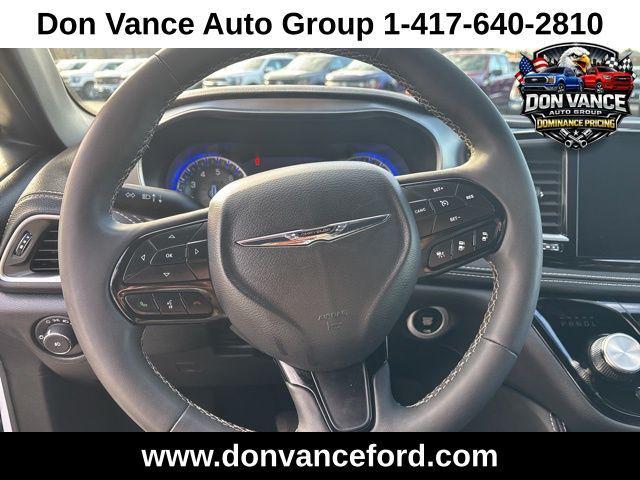 used 2025 Chrysler Pacifica car, priced at $33,985