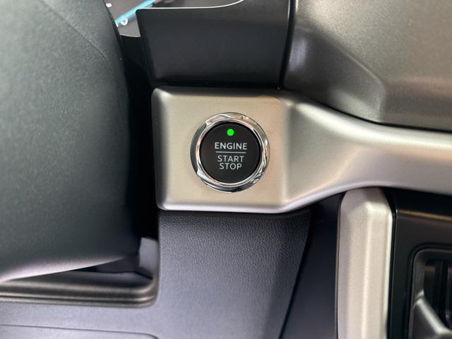 used 2024 Ford Expedition car, priced at $39,998