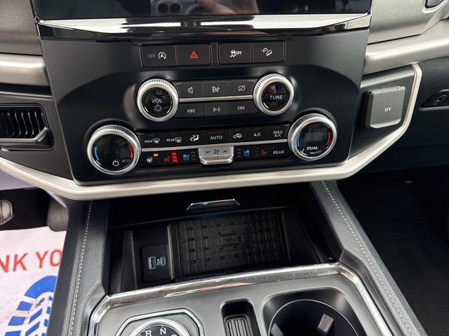 used 2024 Ford Expedition car, priced at $39,998