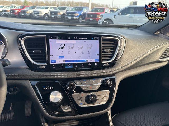 used 2025 Chrysler Pacifica car, priced at $33,230