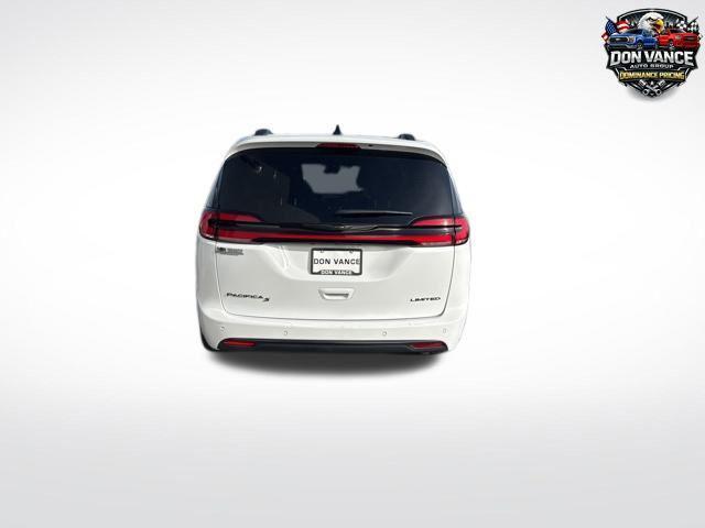 used 2025 Chrysler Pacifica car, priced at $33,230