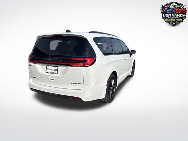 used 2025 Chrysler Pacifica car, priced at $33,230