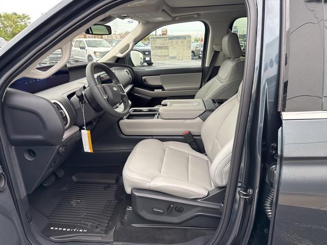 new 2025 Ford Expedition car, priced at $68,436