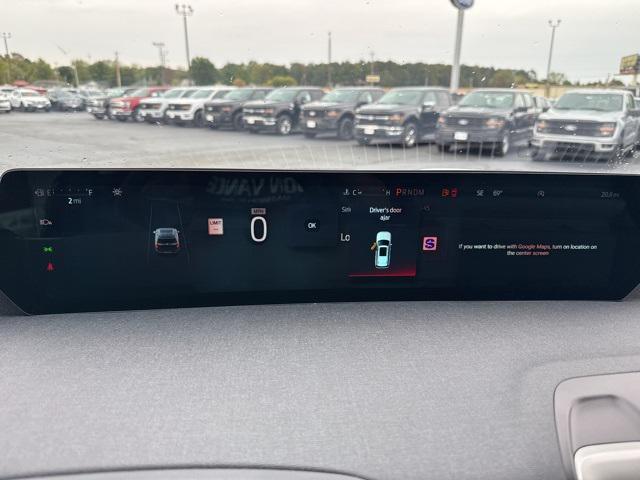 new 2025 Ford Expedition car, priced at $68,436