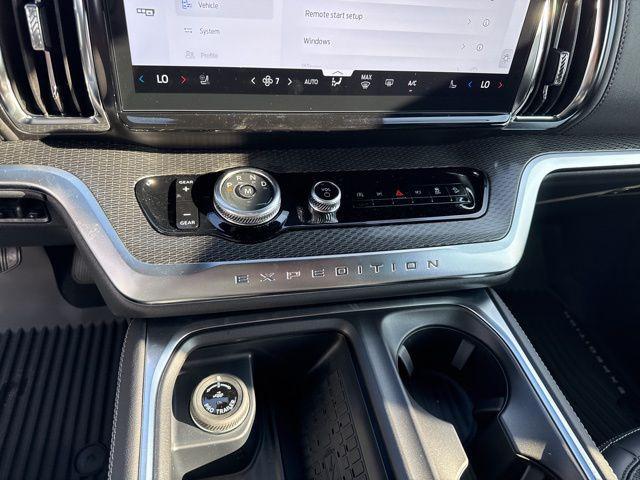 new 2025 Ford Expedition Max car, priced at $80,990