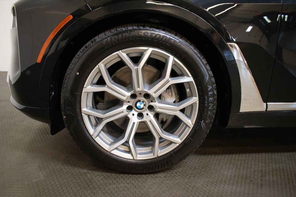 new 2026 BMW X7 car, priced at $95,140