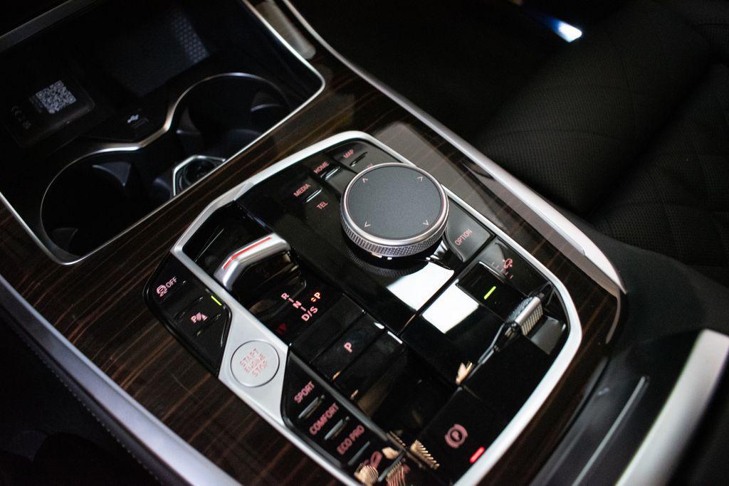 new 2026 BMW X7 car, priced at $95,140