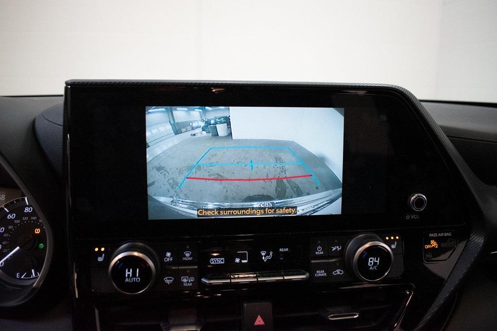 used 2023 Toyota Highlander car, priced at $36,995