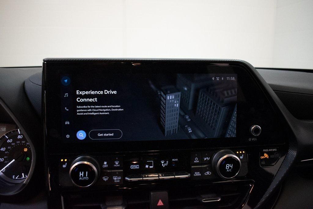 used 2023 Toyota Highlander car, priced at $36,995