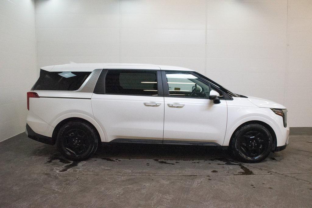 used 2026 Kia Carnival car, priced at $39,995