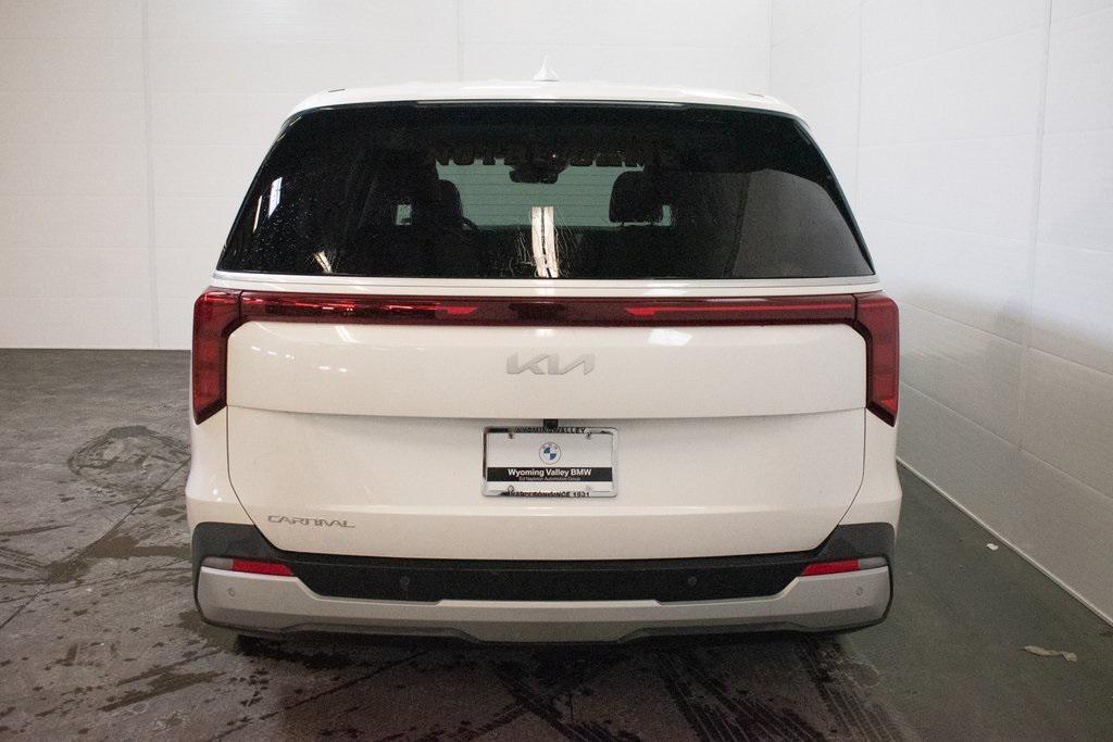 used 2026 Kia Carnival car, priced at $39,995