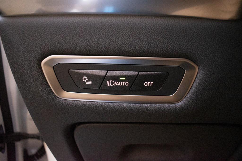 new 2026 BMW X7 car, priced at $99,990