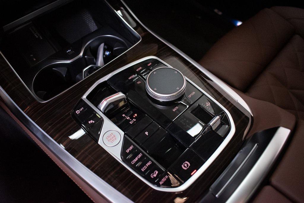 new 2026 BMW X7 car, priced at $95,575