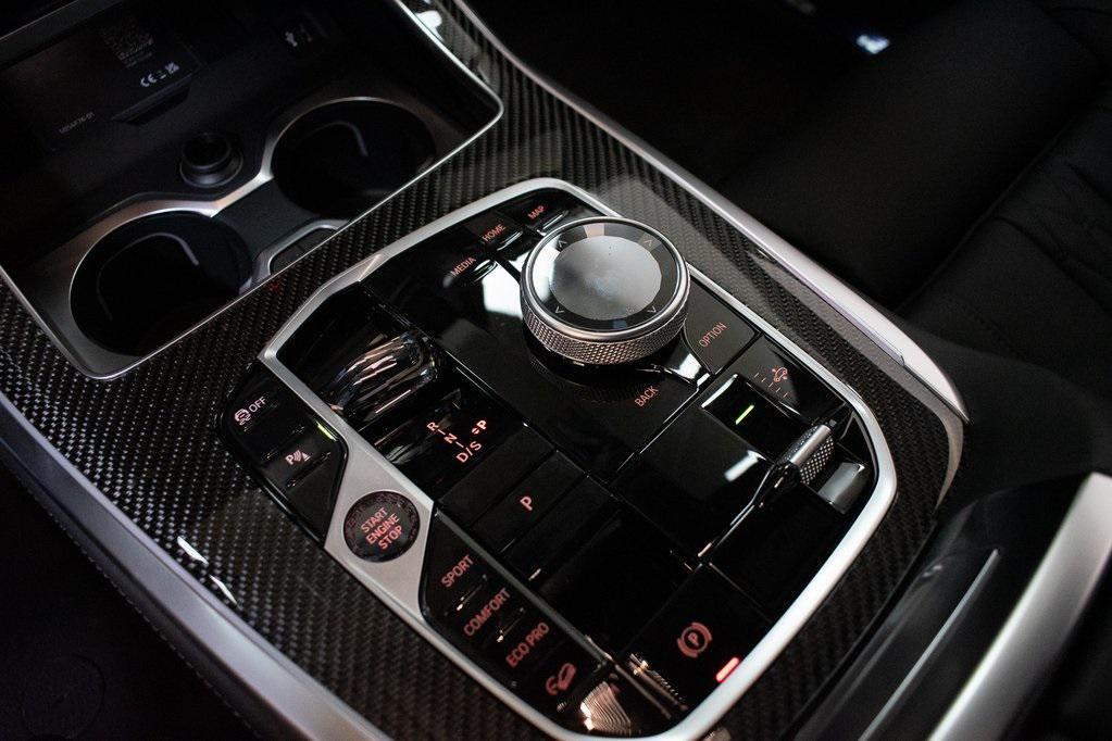new 2026 BMW X7 car, priced at $122,475