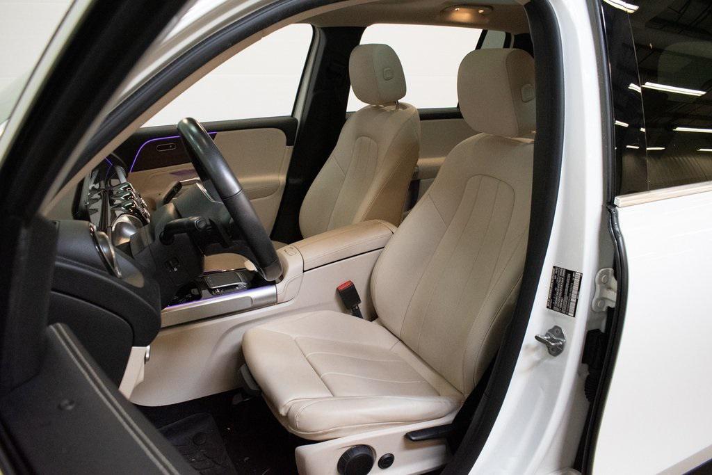 used 2022 Mercedes-Benz GLB 250 car, priced at $23,995