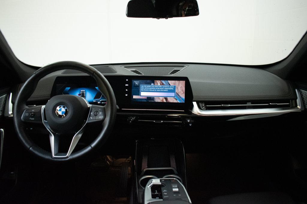 BMW X1 view 11