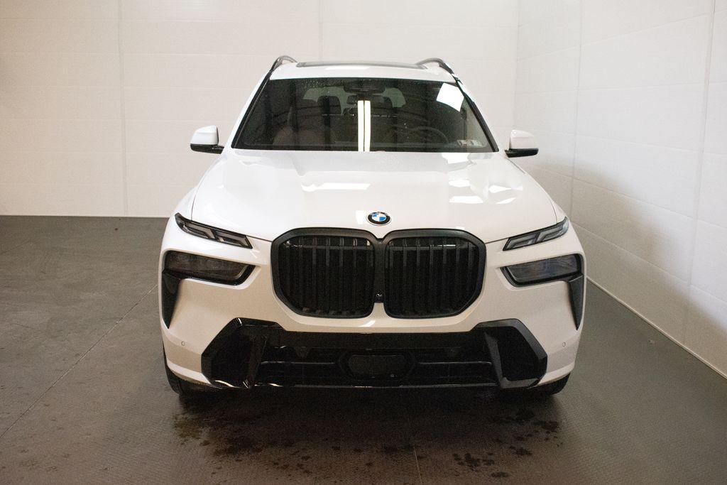 new 2026 BMW X7 car, priced at $99,755