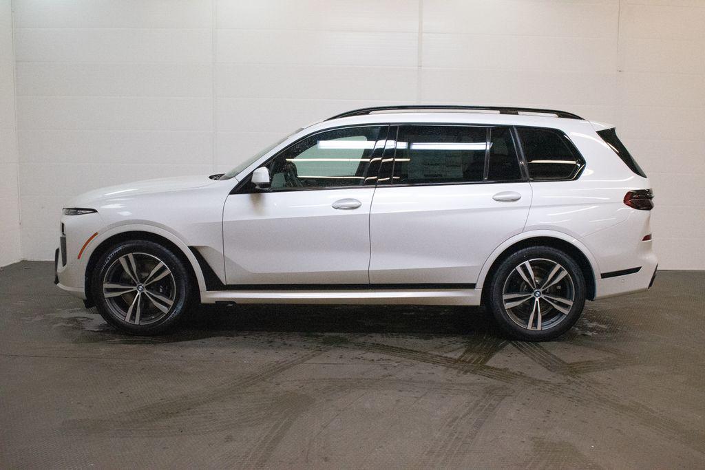 new 2026 BMW X7 car, priced at $99,755