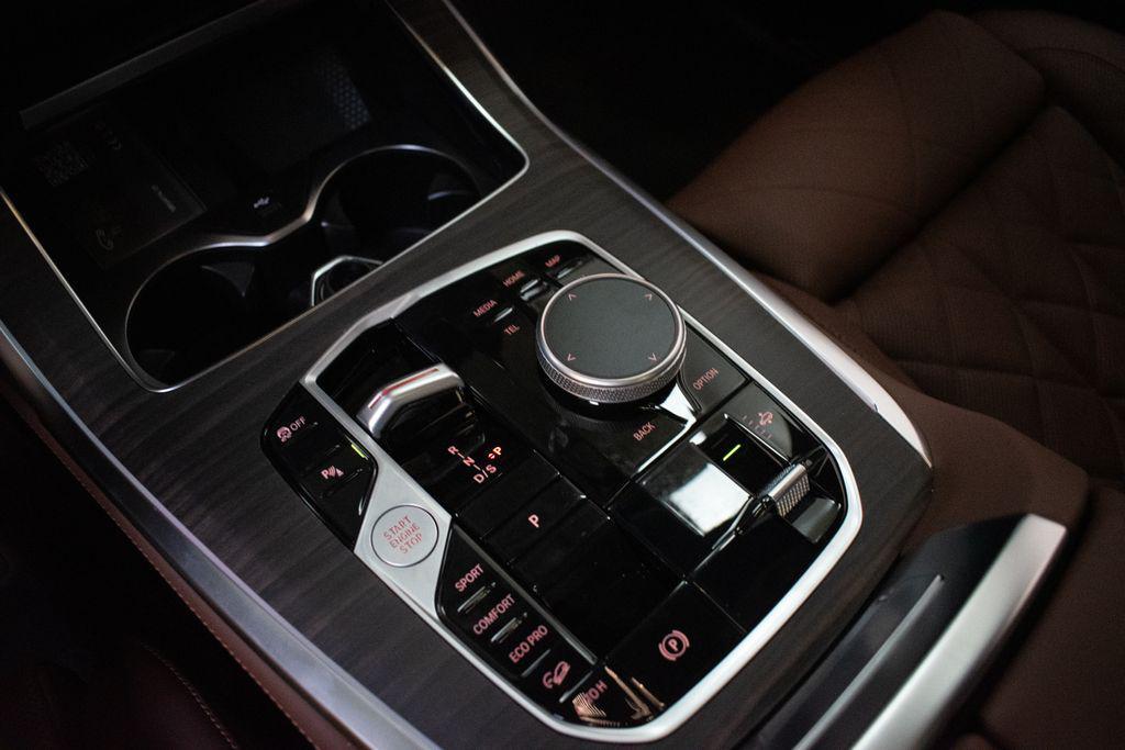 new 2026 BMW X7 car, priced at $99,755