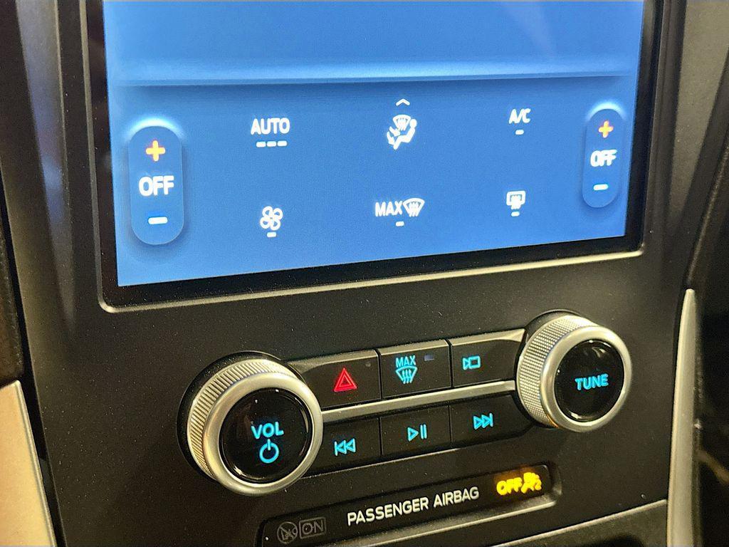 used 2022 Ford Edge car, priced at $20,595