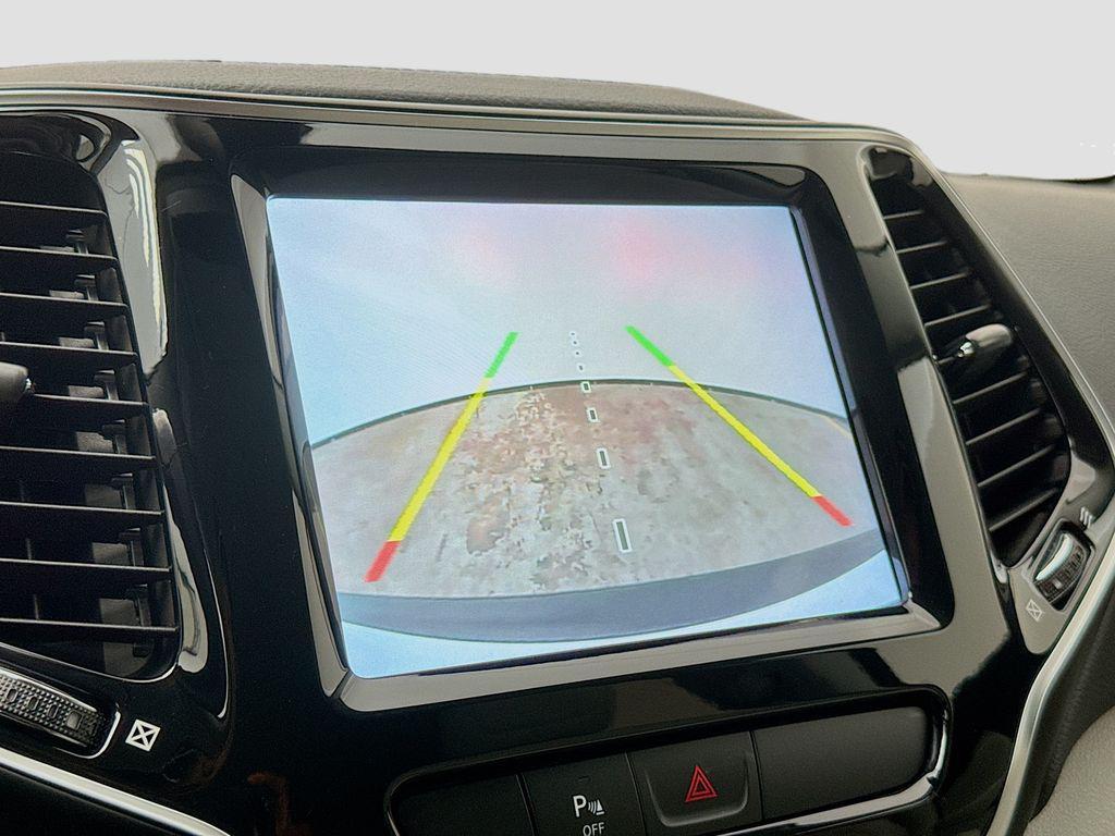 used 2019 Jeep Cherokee car, priced at $12,995