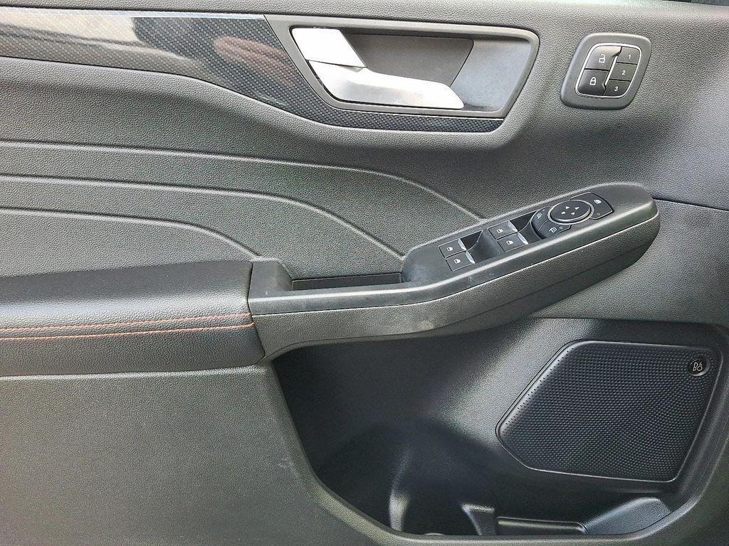 used 2023 Ford Escape car, priced at $31,988