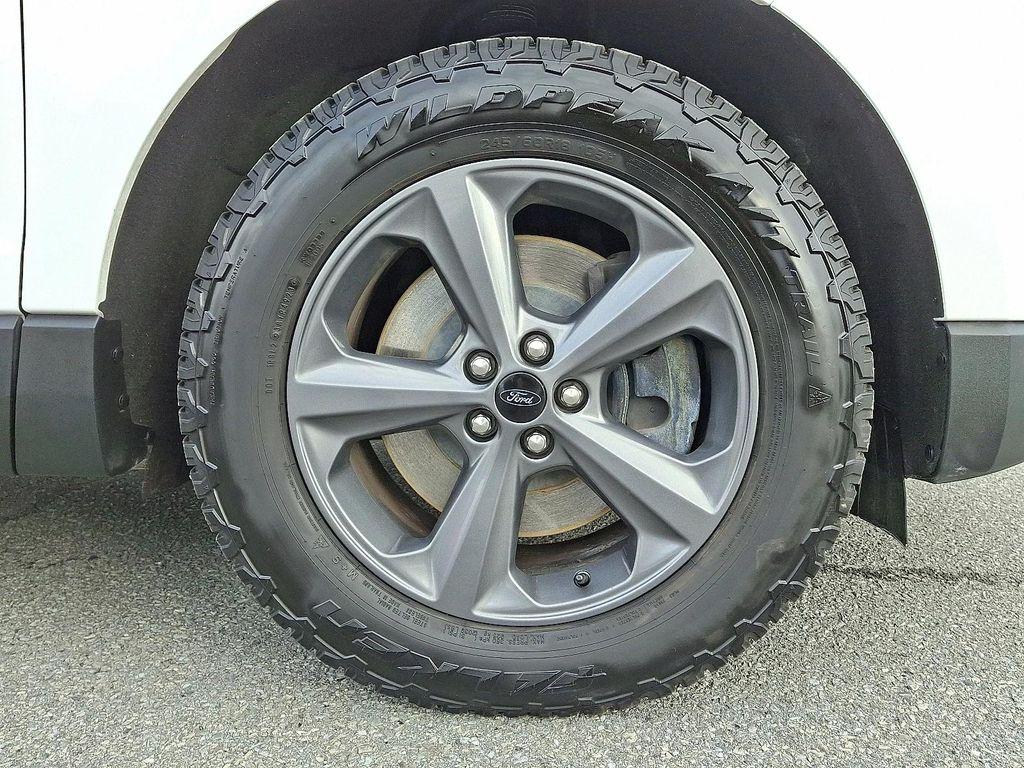 used 2022 Ford Edge car, priced at $26,988