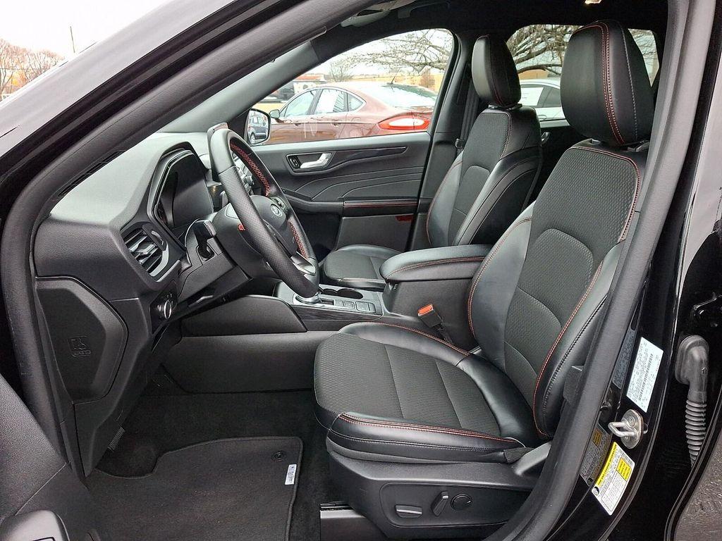 used 2025 Ford Escape car, priced at $30,988