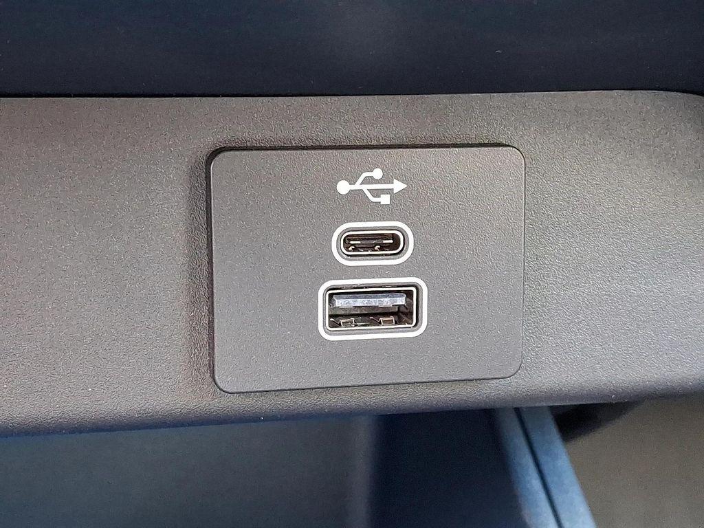 new 2025 Ford Maverick car, priced at $32,230