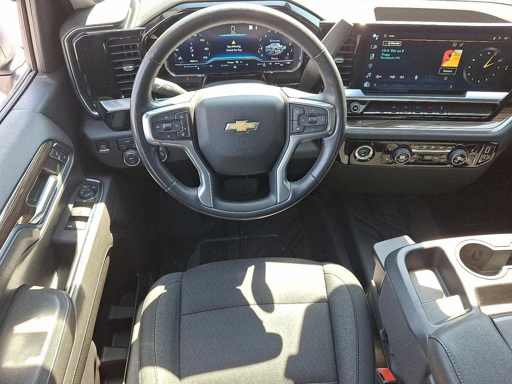 used 2022 Chevrolet Silverado 1500 car, priced at $40,488