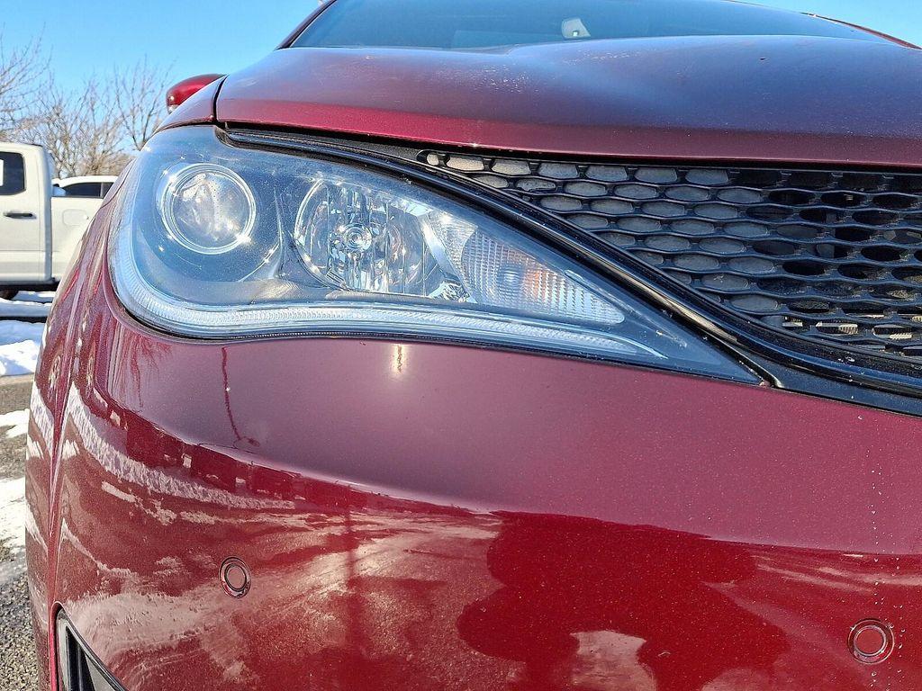 used 2020 Chrysler Pacifica car, priced at $27,988