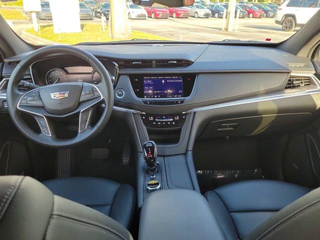 used 2024 Cadillac XT5 car, priced at $26,450