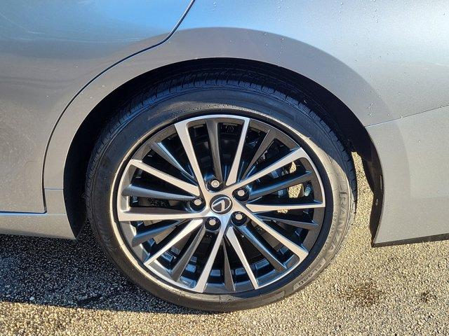 used 2024 Lexus ES 350 car, priced at $37,100