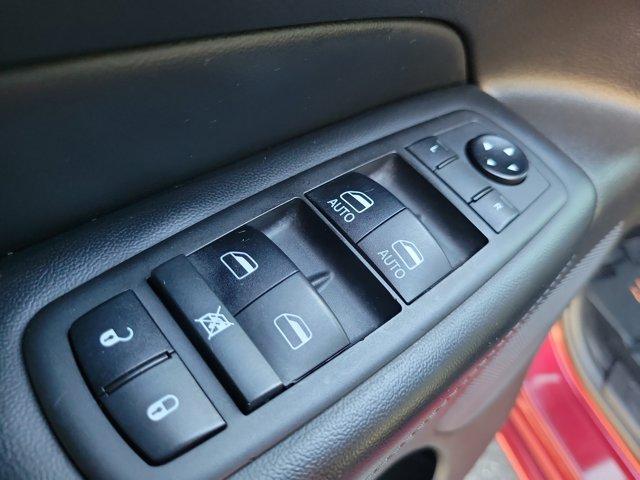 used 2019 Jeep Grand Cherokee car, priced at $15,317