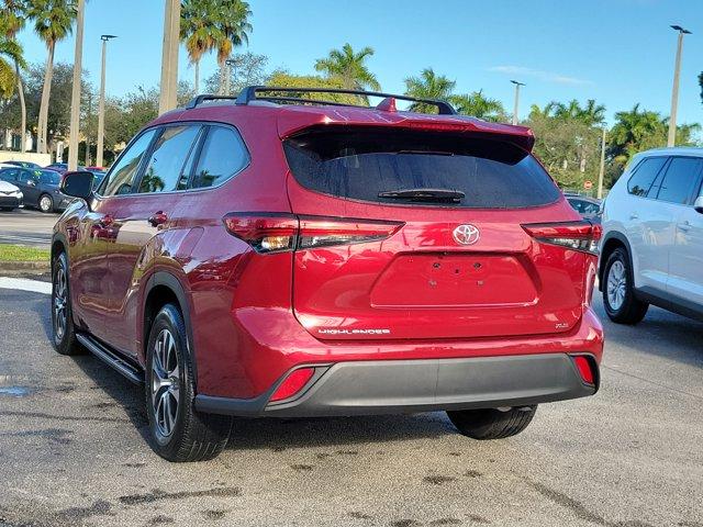 used 2022 Toyota Highlander car, priced at $32,498