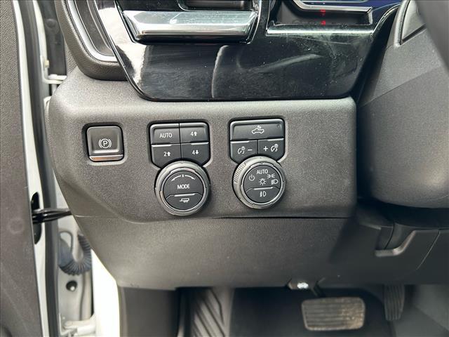 used 2022 Chevrolet Silverado 1500 car, priced at $39,995