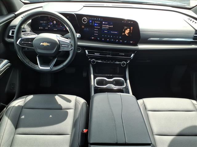 used 2026 Chevrolet Traverse car, priced at $40,275