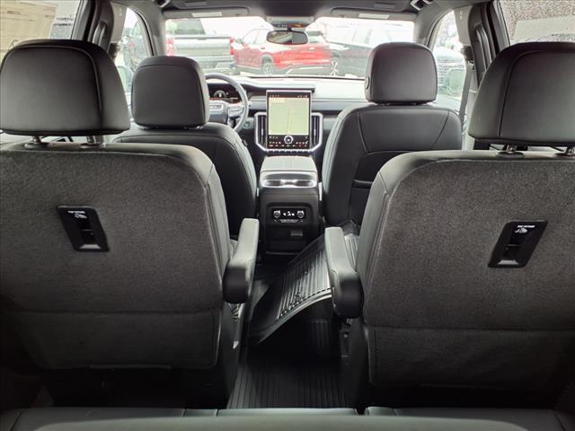 new 2025 GMC Acadia car, priced at $45,500