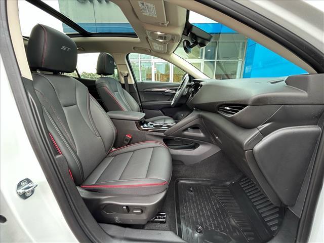 used 2023 Buick Envision car, priced at $32,995