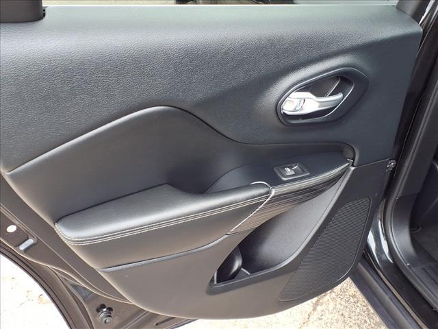 used 2015 Jeep Cherokee car, priced at $14,995