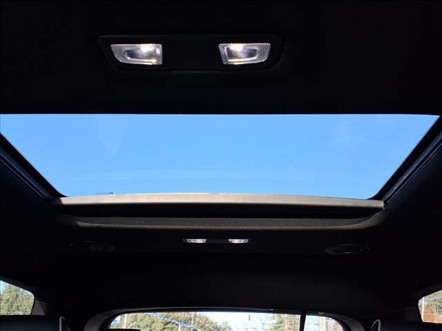 used 2023 Chevrolet Traverse car, priced at $37,995