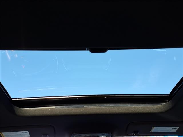 used 2023 Chevrolet Traverse car, priced at $37,995