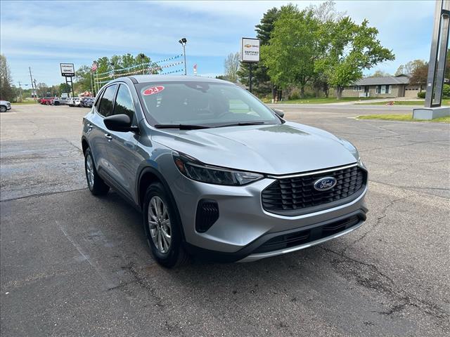 used 2024 Ford Escape car, priced at $25,994