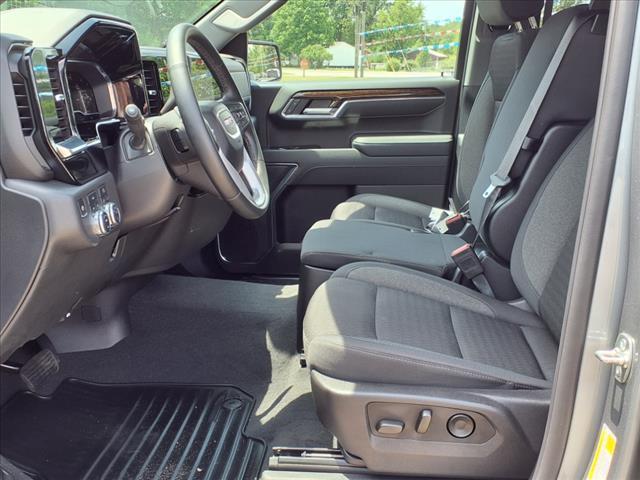 new 2025 GMC Sierra 1500 car, priced at $55,955