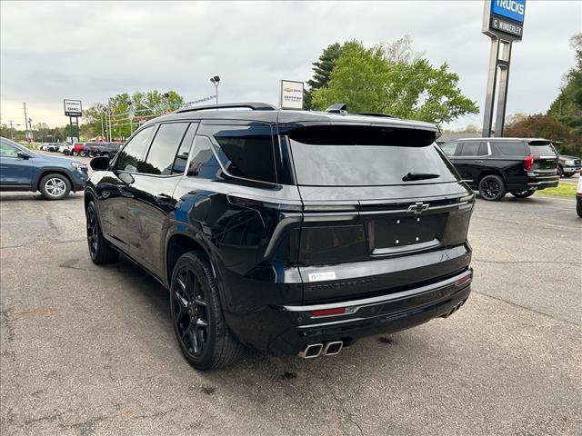 used 2024 Chevrolet Traverse car, priced at $49,995
