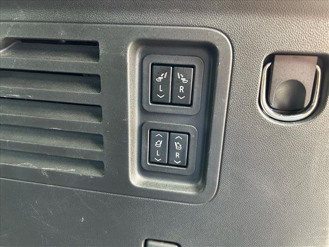 used 2024 Chevrolet Traverse car, priced at $49,995