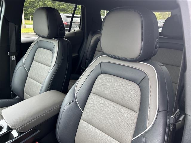 used 2025 Chevrolet Equinox car, priced at $29,271