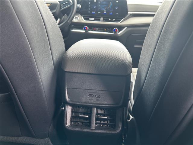 used 2025 Chevrolet Equinox car, priced at $29,271