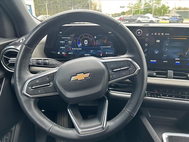 used 2025 Chevrolet Equinox car, priced at $29,271